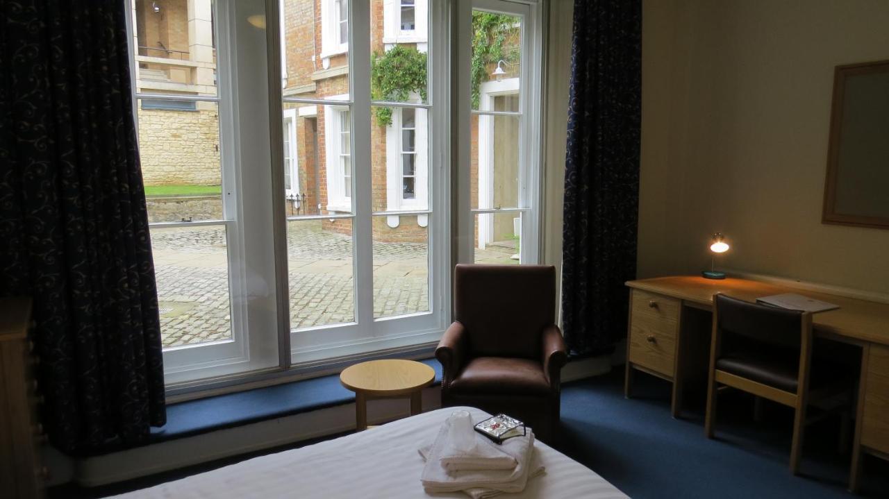 Wadham College Bed & Breakfast *