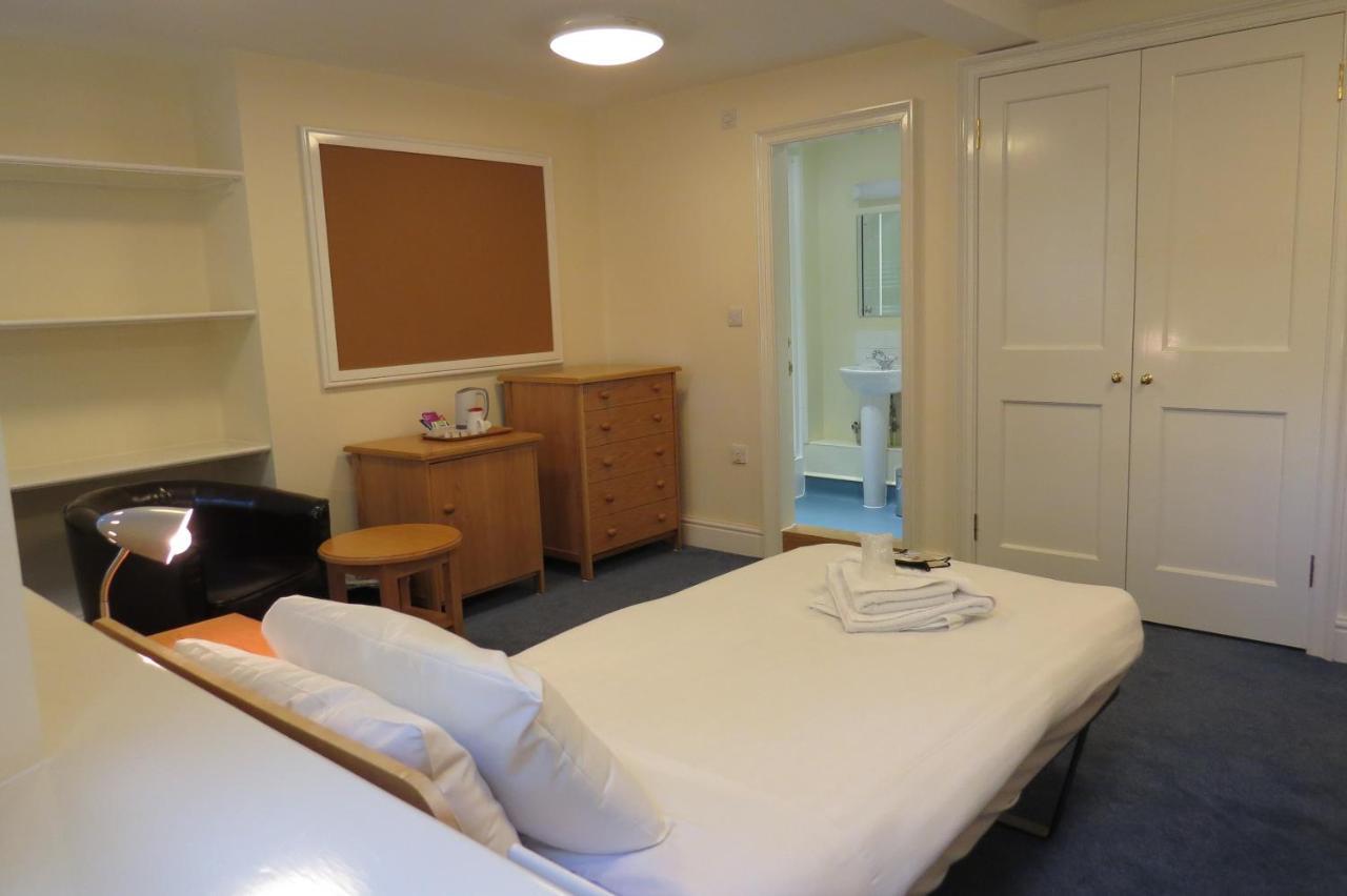 Wadham College Bed & Breakfast *